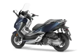 HONDA FORZA 300  - via Santa Cruz 1
